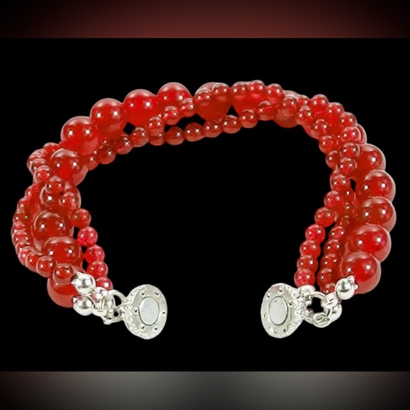RED JADE 3 STRING BRACELET - Picture 6 of 9